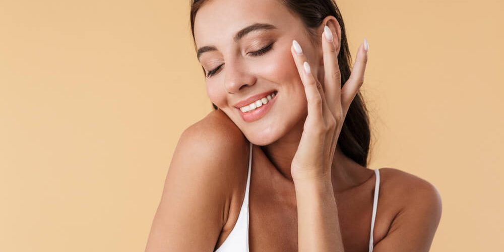 hydrating ingredients woman hydrating ingredients